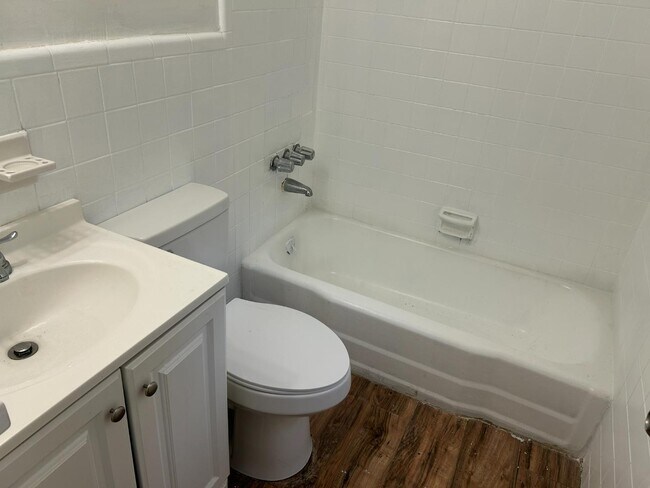 Building Photo - 3502 Penny St SW