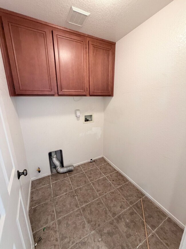 Building Photo - 203 Franciscan Way