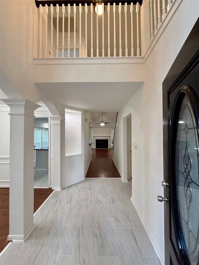 Primary Photo - 834 Stevens Creek Ln