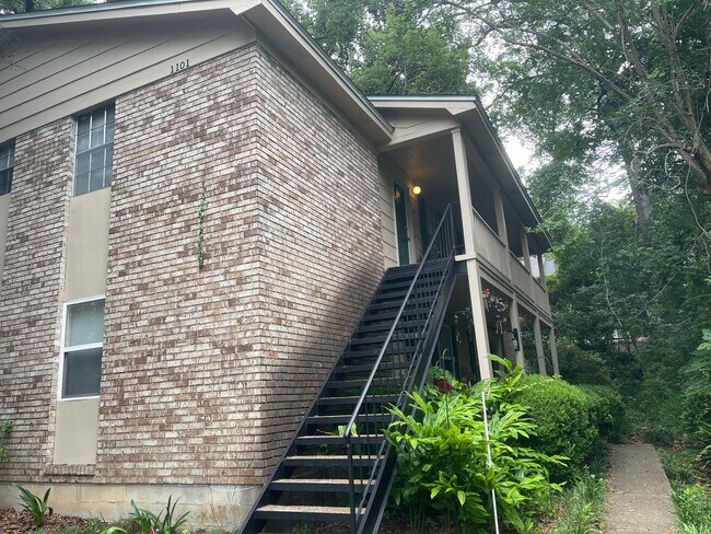 Primary Photo - 1101 Washington Ct