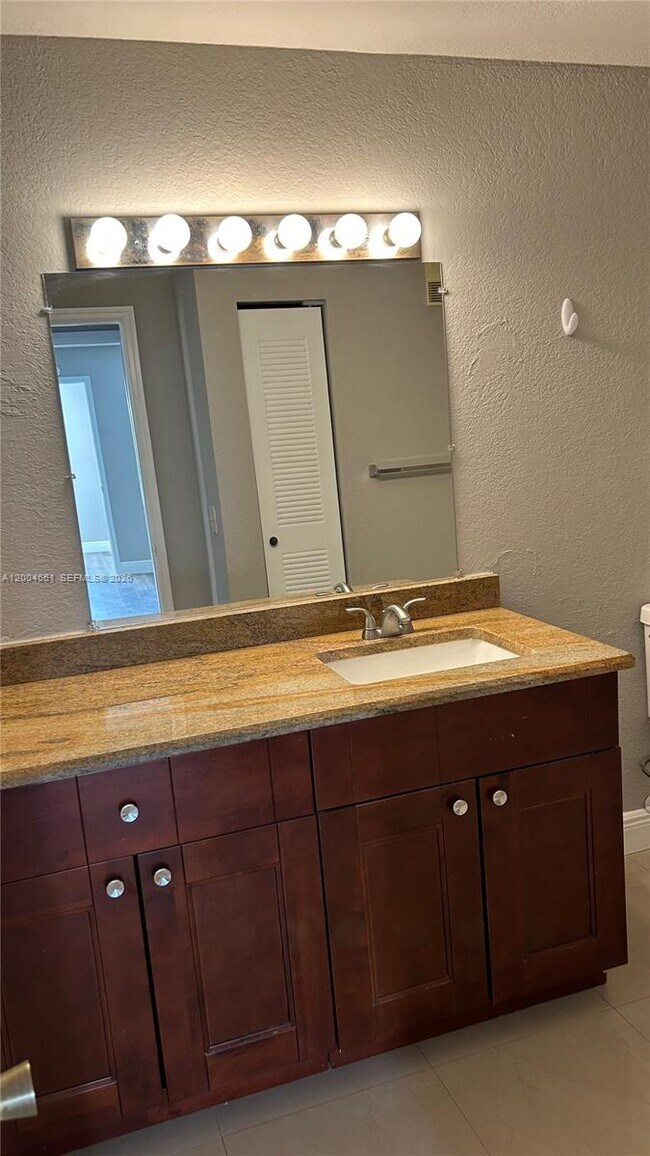 Building Photo - 3430 Pinewalk Dr N