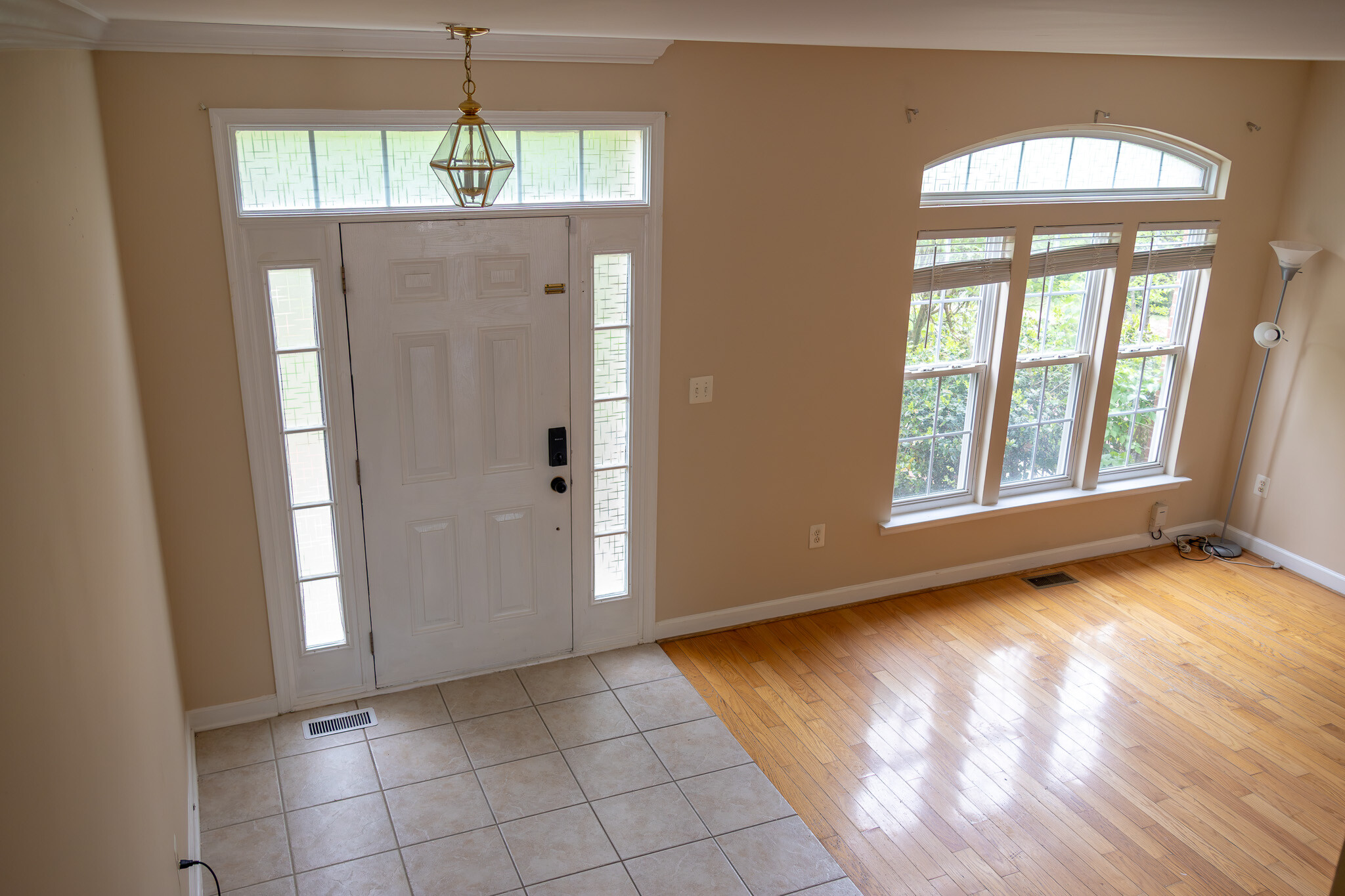 View of the living room - 23312 Brewers Tavern Way