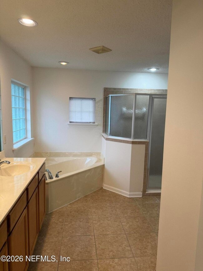 Building Photo - 1603 Canopy Oaks Dr
