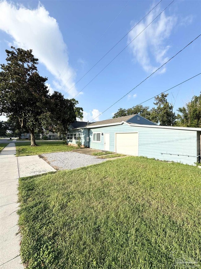 Building Photo - 1200 Wilson Ave