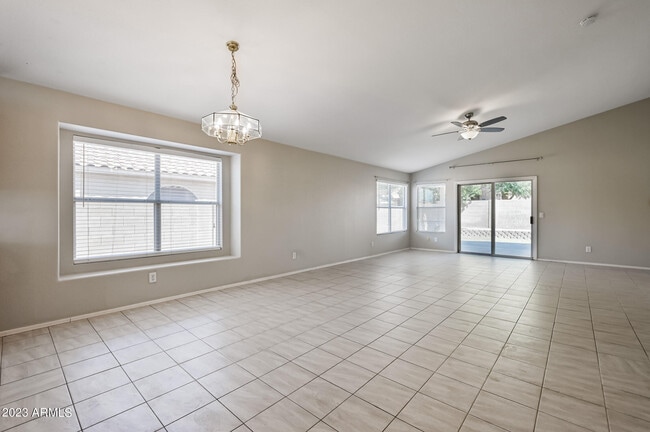 Building Photo - 7253 E Kiva Ave