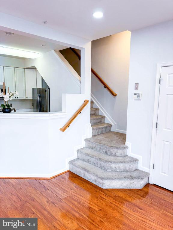 Building Photo - 5211 Duke Ct