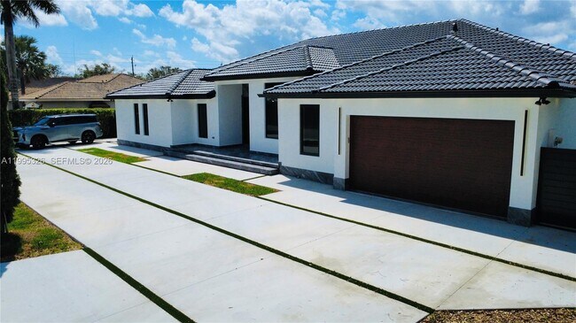 Building Photo - 19880 SW 134th Ave