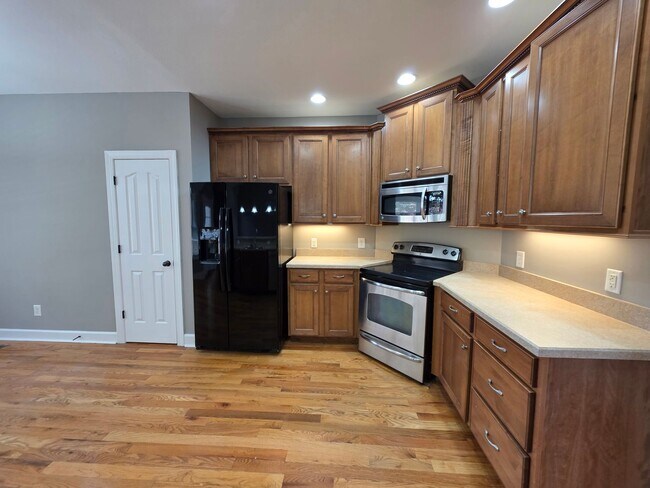 Building Photo - Magnificent Custom Home in Drakes Cove