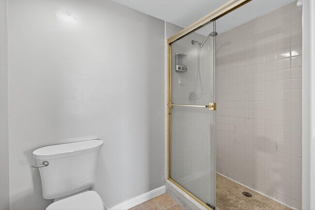 Building Photo - 3507 Village Blvd