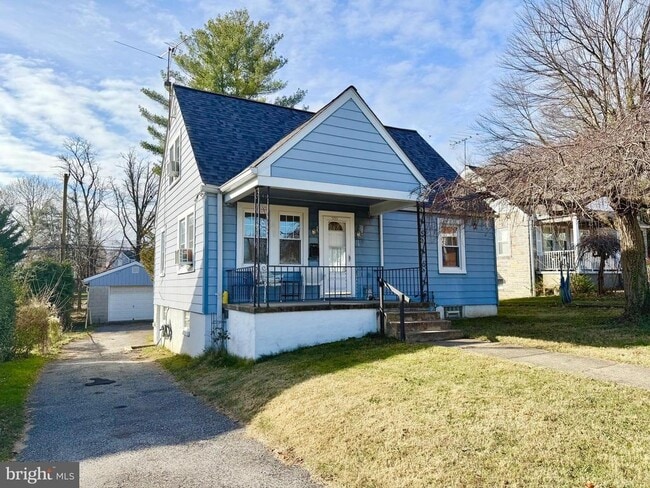 Building Photo - 303 Willow Ave