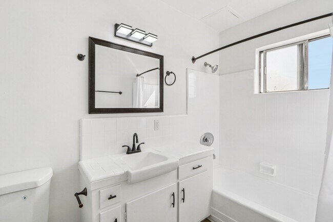 Floorplan - 15444-15454 Chatsworth St.