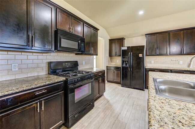 Building Photo - 17834 Royal Breccia Ln