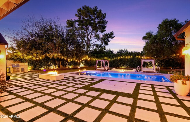 Building Photo - 2912 E Pierson St