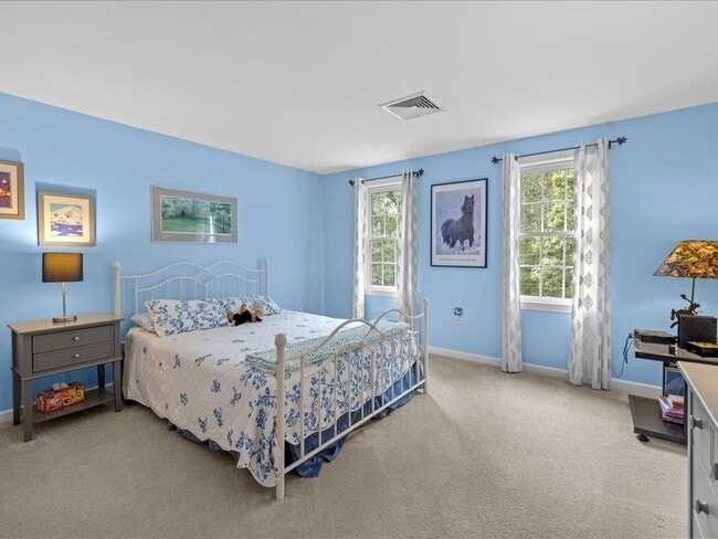 Building Photo - 6 Wood St