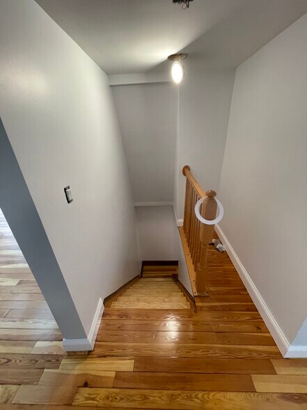 2nd to 3rd floor stairs - 925 Francis Scott Key Hwy