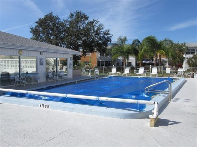 Building Photo - 4158 Tamiami Trl