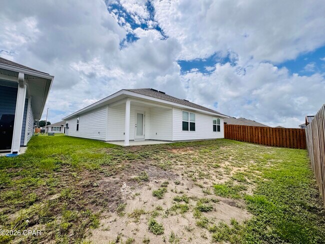 Building Photo - 4007 Pioneer Ln.