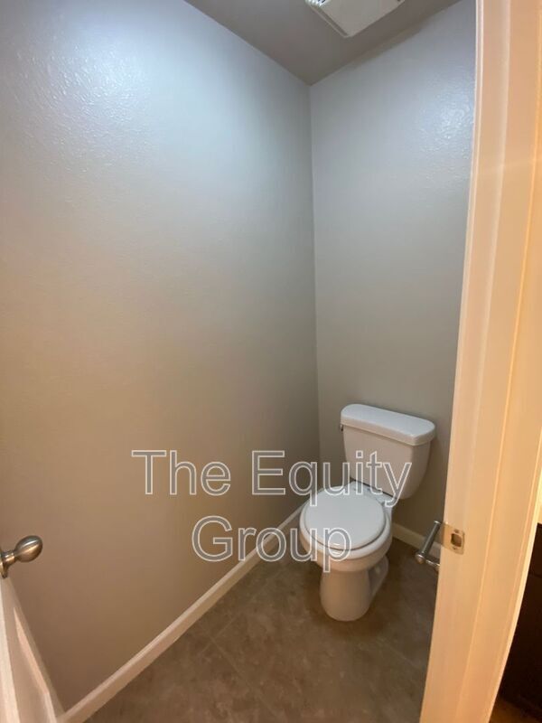 Building Photo - 3461 Alcove Way