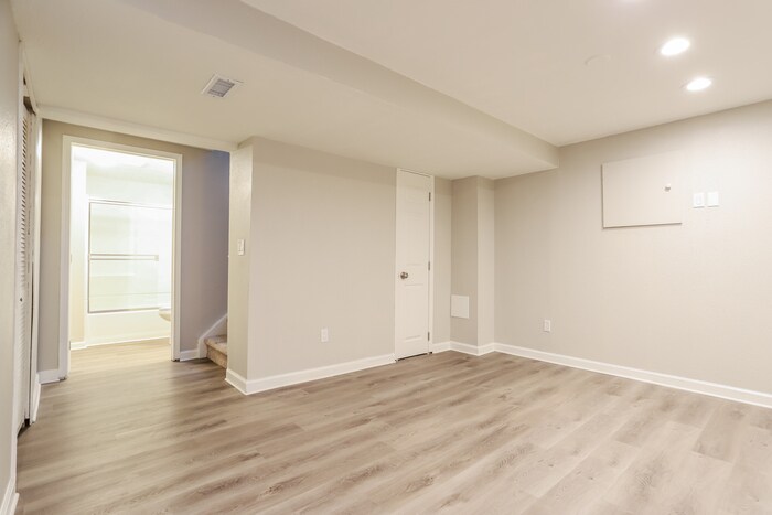 Building Photo - 11183 Latigo Ln