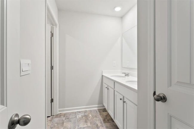 Building Photo - 460 Barnwood Ln