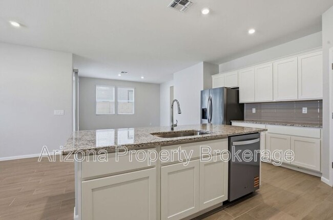 Building Photo - 17232 W Paraiso Ln