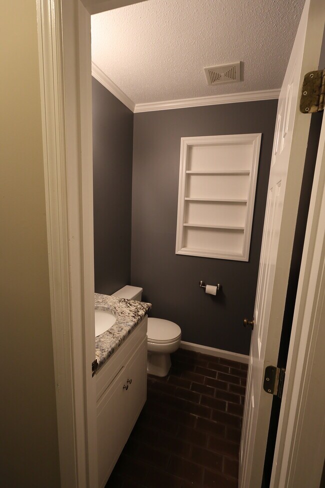 Building Photo - 313 Palomino Path