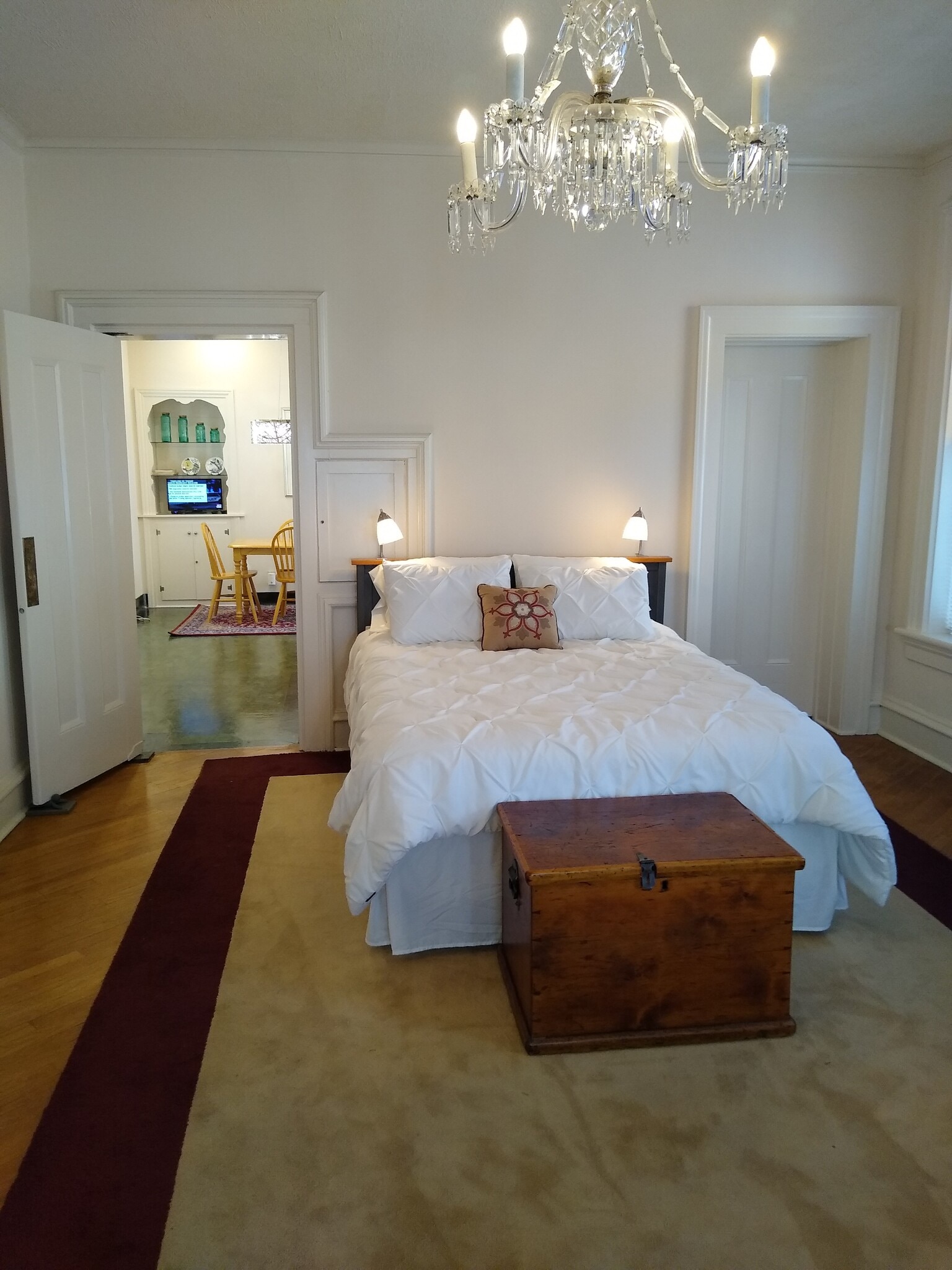 BR - 501 E Mississippi Dr