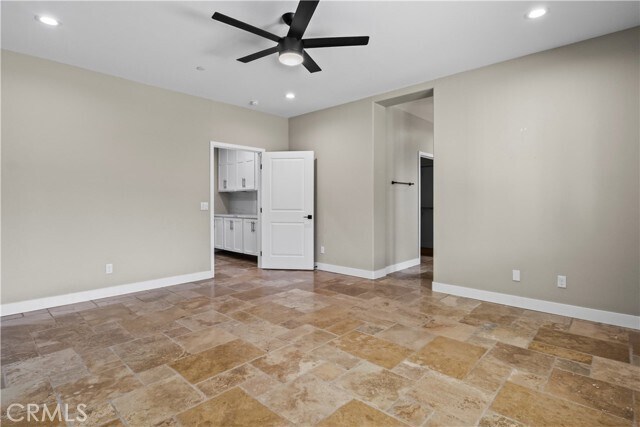 Building Photo - 993 Rancho Rd