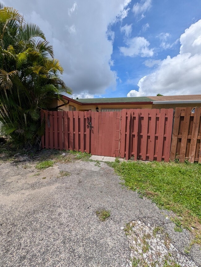 Building Photo - 8599 Crater Terrace