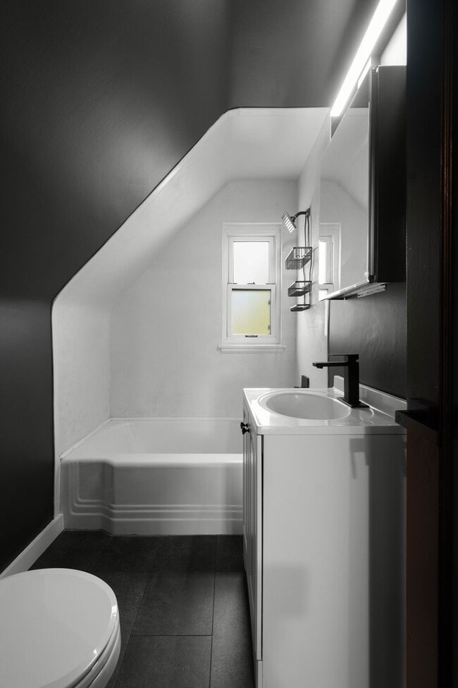 Building Photo - Move in TODAY! Check out this beautifully RENOVATED 3 bedroom in CHURCHILL!