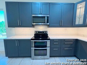 Building Photo - 6601 Shadden Oaks