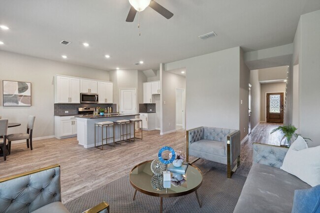Building Photo - 112 Kirwin Dr