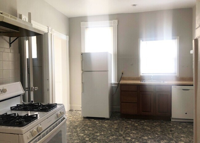 Building Photo - 344-348 Howell Avenue