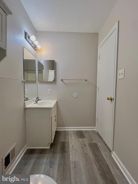 Building Photo - 8650 Inyo Pl
