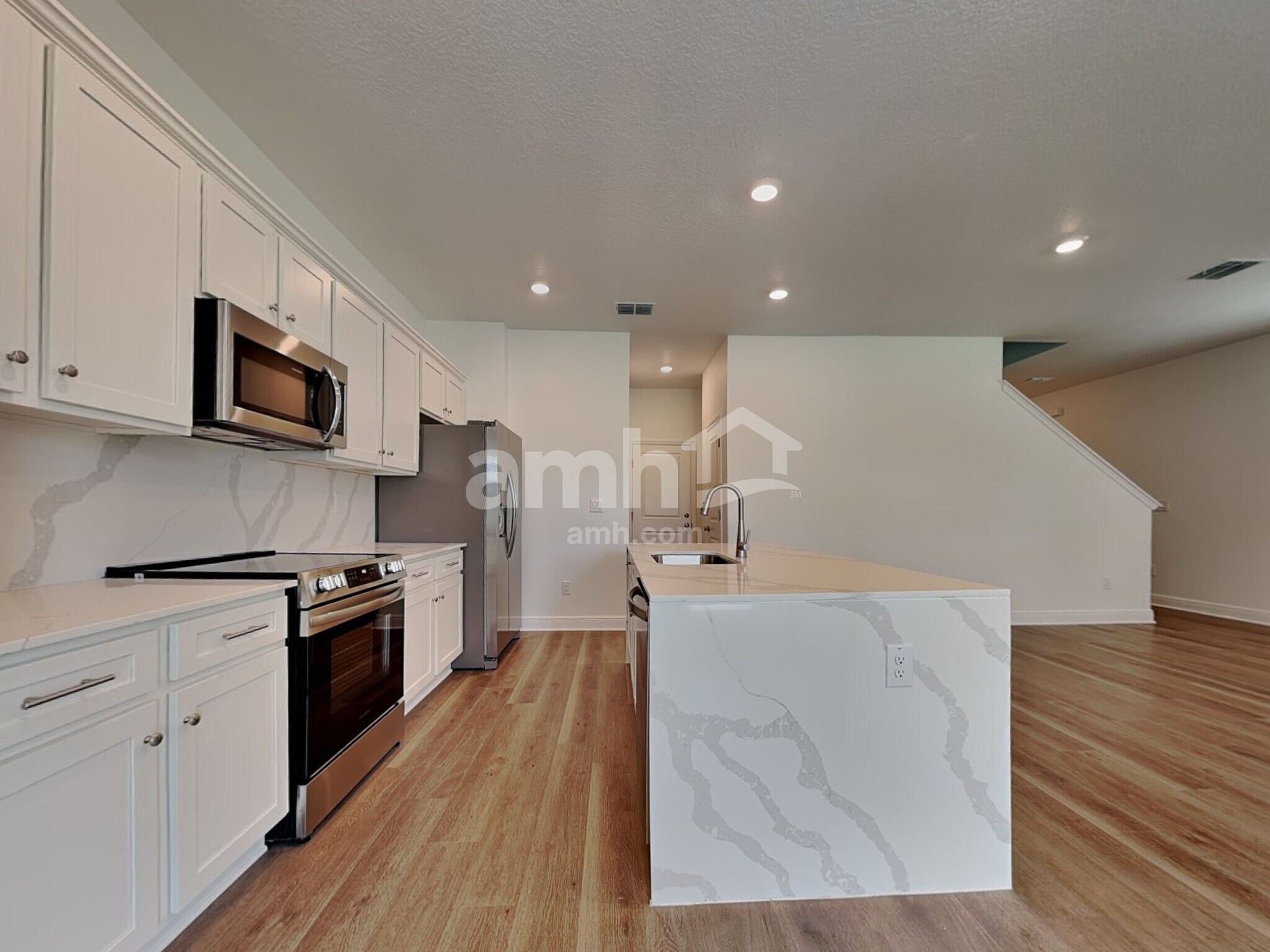 Building Photo - 6799 Atlantic Bch Ave