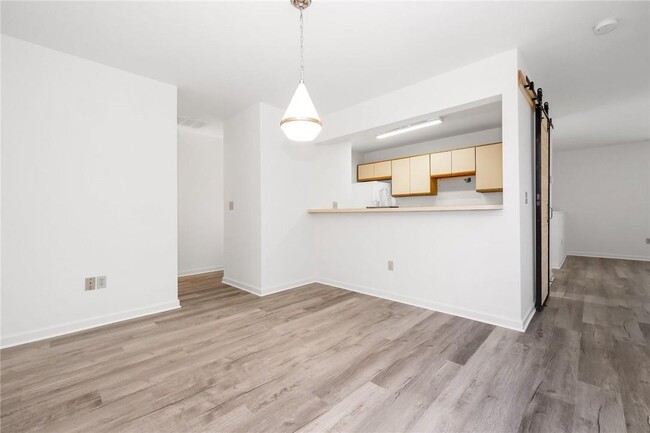 Building Photo - 2802 Morgan Dr