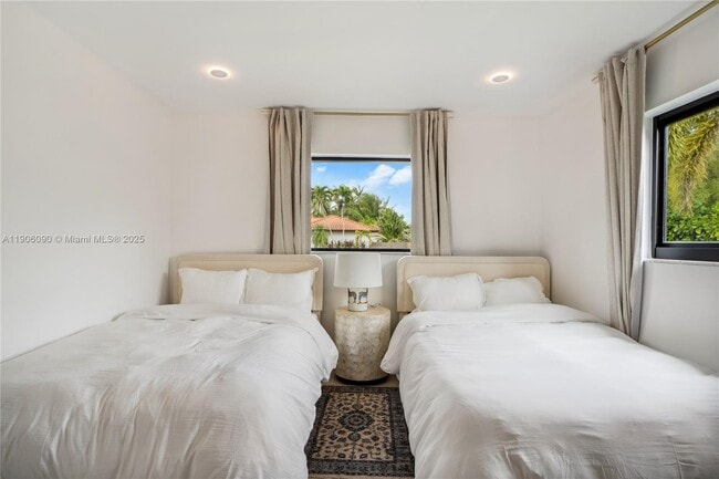 Building Photo - 9600 SW 147th St