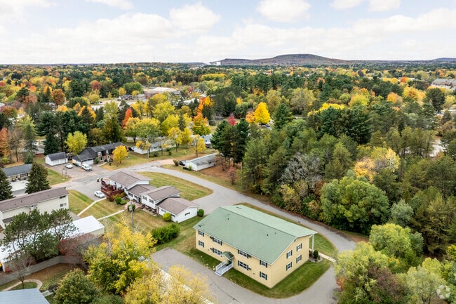 Aerial Context - Radtke Apartments