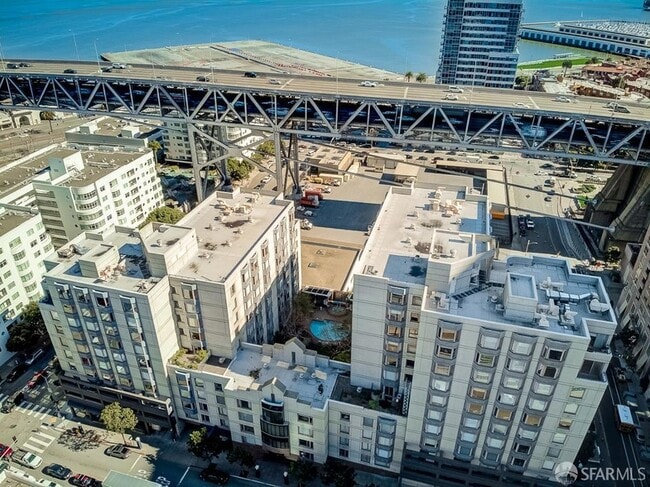 Building Photo - 201 Harrison St