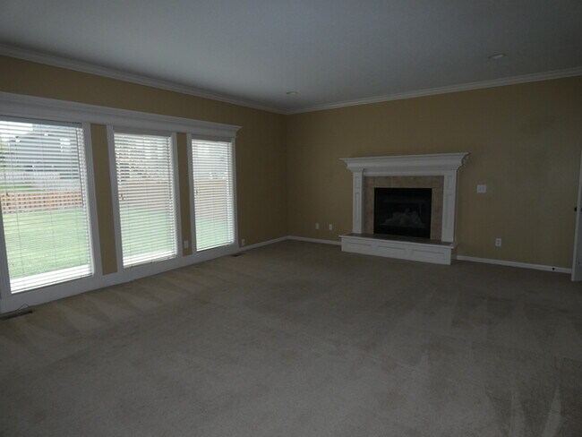 Building Photo - Beautifully Updated Home in Staley Area!