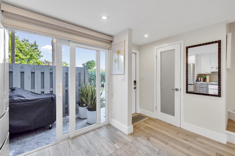 Building Photo - 1991 NE 15th Ave