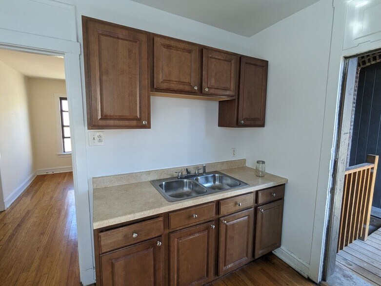 Building Photo - 2649 N Spaulding Ave