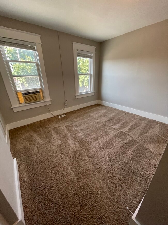 Bedroom 2 - 400 Chittenden Ave