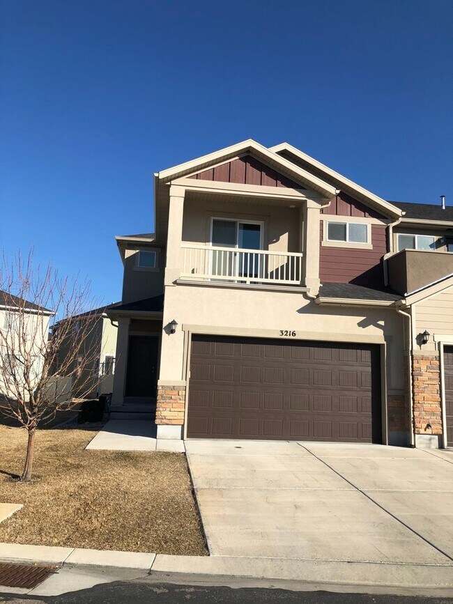 Building Photo - 3216 W Prairie Grass Dr