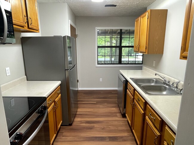 Building Photo - 119 Lambert Dr