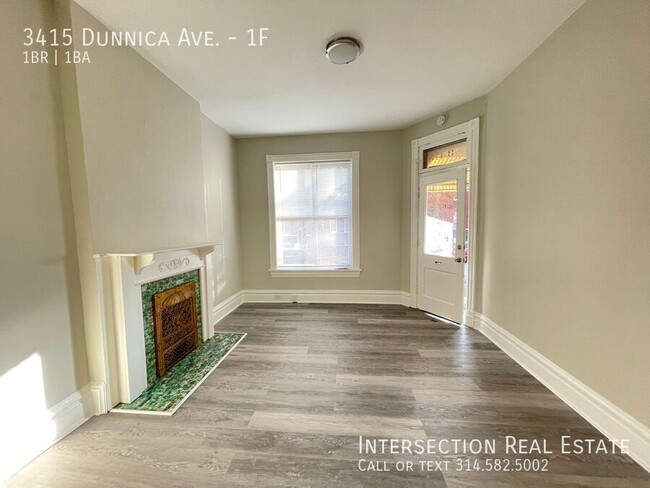 Building Photo - Very Spacious 1 Bedroom w/ High Ceilings a...