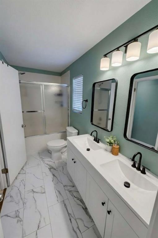 Building Photo - 1101 Disraeli Cir