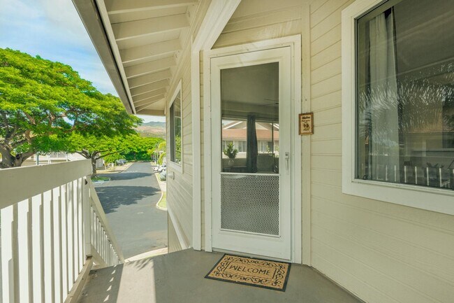 Building Photo - 92-1543 Aliinui Drive 4E