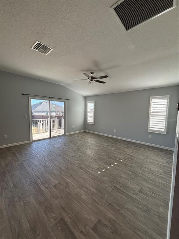 Building Photo - 3319 Rohan Rd