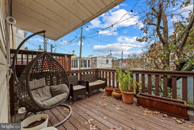 Building Photo - 1807 E Lombard St